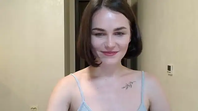 Silviaa a online show from June 24, 2026, 8:50 pm