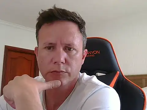 TroyDieselXXX online show from December 16, 2025, 9:24 am