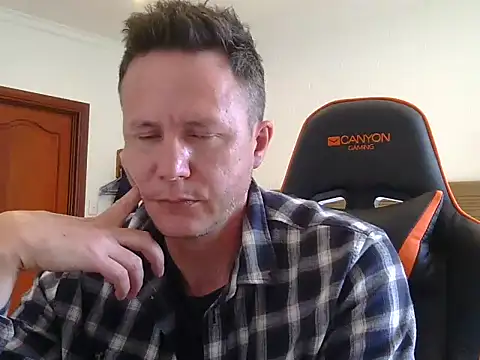 TroyDieselXXX online show from May 5, 2026, 8:50 am