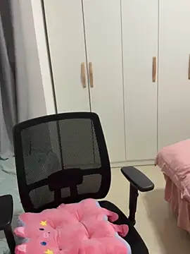 Asia-bb online show from November 3, 2025, 5:49 pm