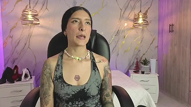 Scaarlettfox online show from December 15, 2025, 7:09 pm