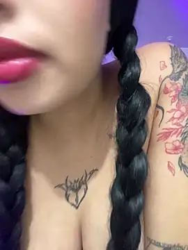 lucialauper  online show from November 7, 2025, 2:38 am