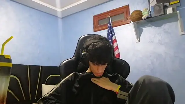 Dark DesireX online show from October 18, 2025, 5:37 pm