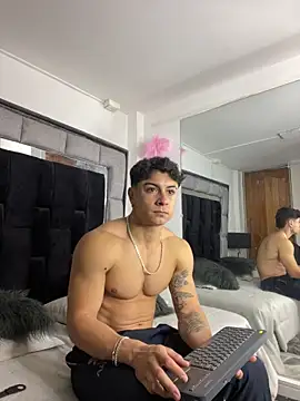 MR MUSCLE online show from December 17, 2025, 12:32 pm