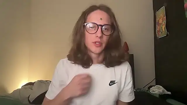 Snapshot of longdickelijah chatting on April 14, 2026, 12:04 am longdickelijah online show from April 14, 2026, 12:04 am