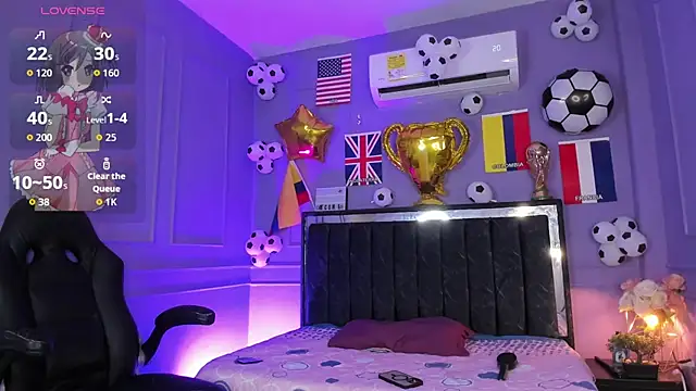 SwettRenata  online show from July 3, 2026, 1:28 pm