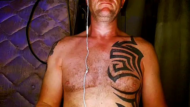 Yournaughty online show from June 18, 2026, 5:17 am