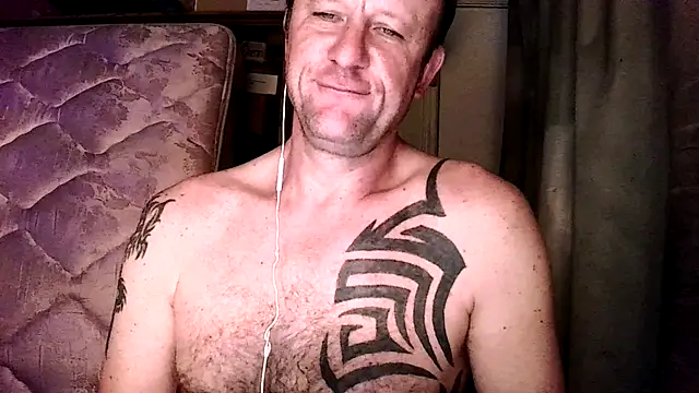 Yournaughty online show from September 29, 2025, 4:19 am