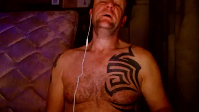 Yournaughty online show from February 2, 2026, 5:39 am