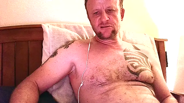 Yournaughty online show from June 14, 2026, 4:35 am