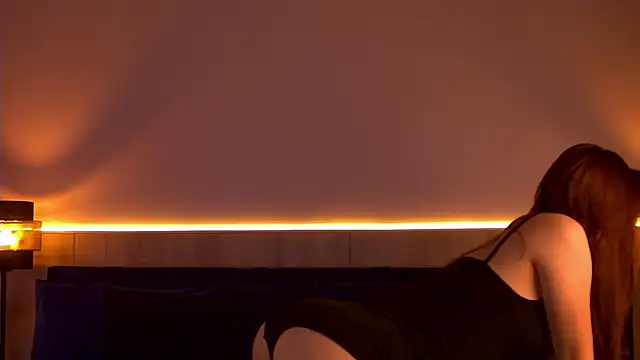 Nora  Ray online show from October 11, 2025, 6:42 pm