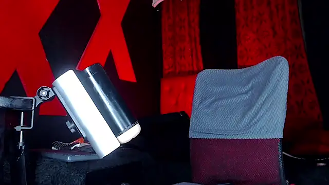 abrilbigcock online show from June 14, 2026, 2:24 am