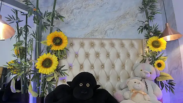 LittleeJaz online show from July 14, 2026, 3:22 am