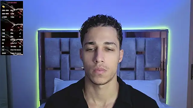 orionblaze69  online show from September 18, 2025, 11:41 pm