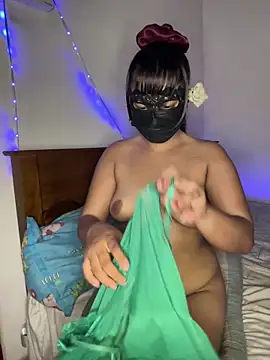 Ariana  Marie online show from April 21, 2026, 2:36 am