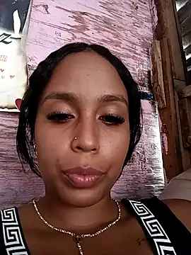 Fernanda30 online show from September 18, 2025, 7:28 pm