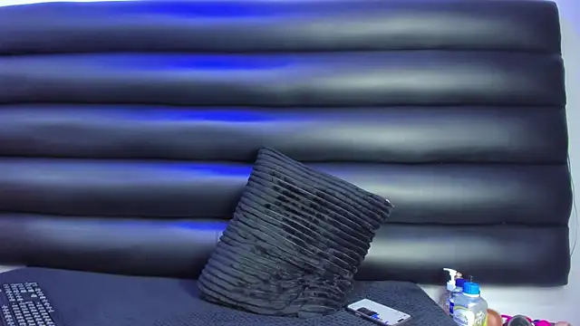 Megan Thompson  online show from July 23, 2026, 2:09 am
