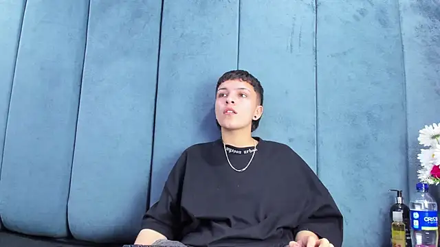 Megan Thompson  online show from February 21, 2026, 2:13 am