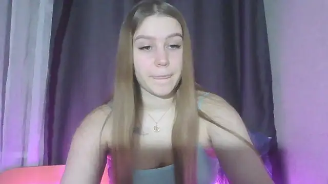 yourhoney Lola  online show from November 20, 2025, 2:40 pm