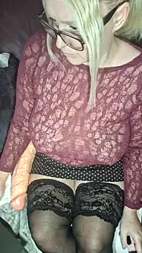 Bouncy-Bella28X online show from July 3, 2026, 2:01 pm