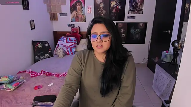 Cherry blush  online show from February 10, 2026, 6:40 pm