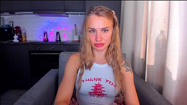 MashaFromRussia   online show from September 14, 2025, 7:53 am