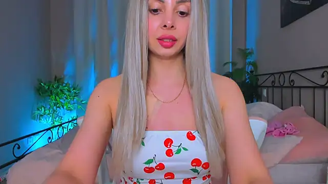 VelvetEliza online show from April 25, 2026, 8:50 pm