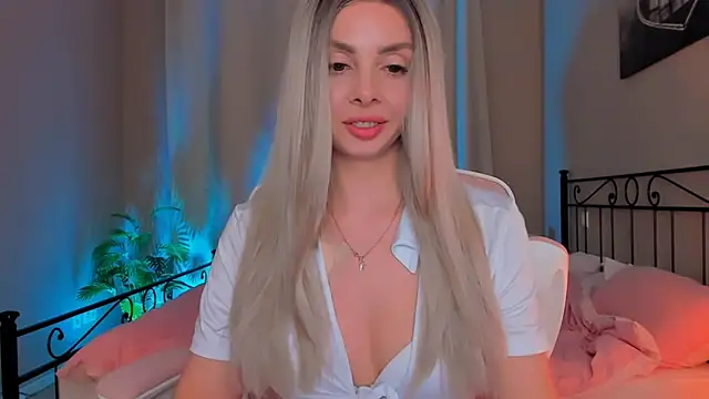 VelvetEliza online show from November 21, 2025, 9:14 pm