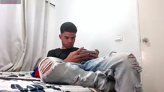 camillo beischel  online show from February 7, 2026, 7:55 pm