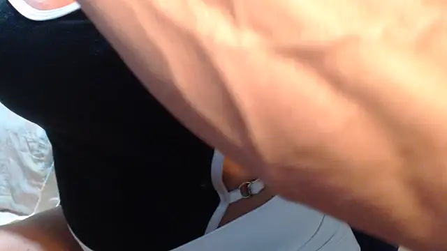 Stronggsexy online show from February 11, 2026, 10:31 pm