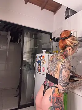 Snapshot of YunoRose_ chatting on March 16, 2026, 5:44 am YunoRose online show from March 16, 2026, 5:44 am