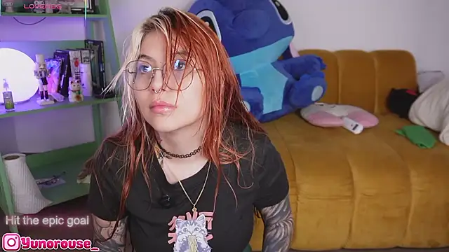 Snapshot of YunoRose_ chatting on March 14, 2026, 4:29 am YunoRose online show from March 14, 2026, 4:29 am