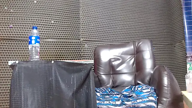 Alisson Sodomy online show from November 19, 2025, 5:13 pm