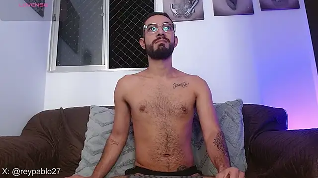 ReyPablo1 online show from December 15, 2025, 1:44 am