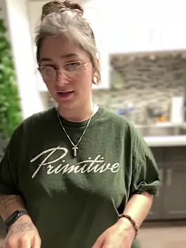 Alix Valentine online show from March 1, 2026, 3:17 am