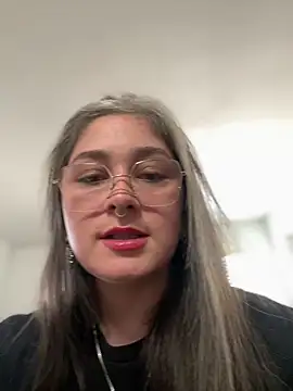 Snapshot of Alix_Valentine chatting on June 24, 2026, 5:33 pm Alix Valentine online show from June 24, 2026, 5:33 pm