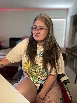 Snapshot of Alix_Valentine chatting on May 25, 2026, 4:28 pm Alix Valentine online show from May 25, 2026, 4:28 pm