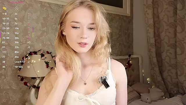 Emma Frosty online show from May 3, 2026, 9:40 pm