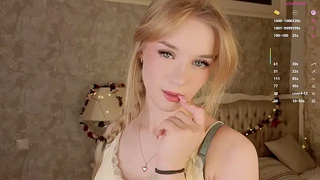 Emma Frosty online show from April 24, 2026, 8:00 pm