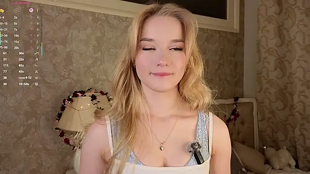Emma Frosty online show from May 1, 2026, 9:31 pm