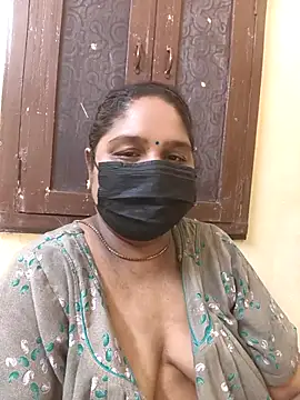 Villageanuty online show from October 7, 2025, 2:01 am