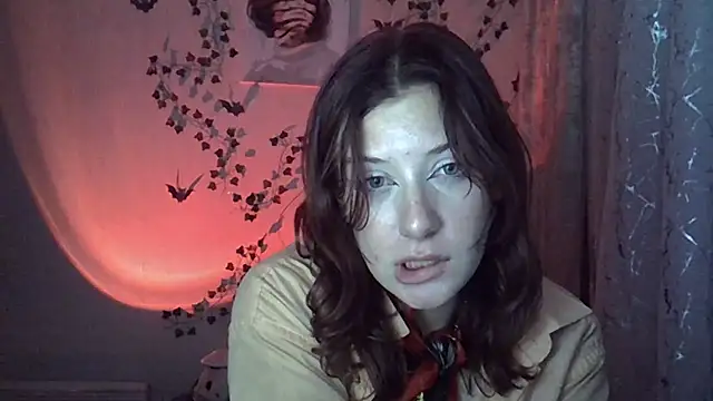 Lily Ember online show from October 28, 2025, 10:09 pm