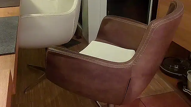 Unique X perience online show from October 6, 2025, 11:38 pm