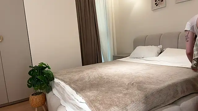 Snapshot of Kelly_Berry__ chatting on October 7, 2025, 7:20 am Kelly Berry online show from October 7, 2025, 7:20 am