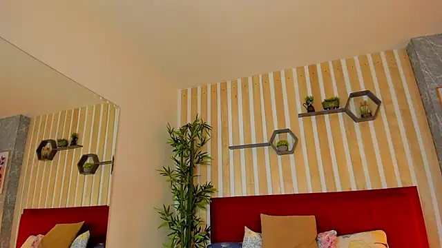 SamayRyann online show from September 11, 2025, 12:38 pm