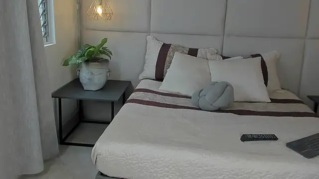 SamayRyann online show from July 2, 2026, 2:23 pm