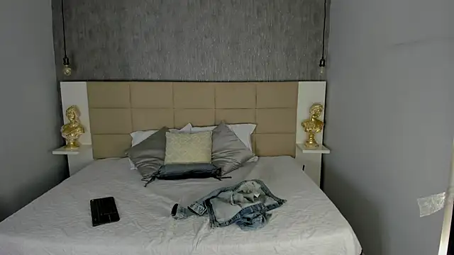 SamayRyann online show from July 18, 2026, 1:52 pm