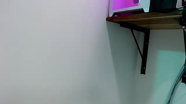 eladyrous98 online show from November 12, 2025, 1:48 pm