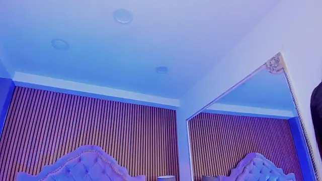 SelenaStonne online show from September 11, 2025, 8:20 pm