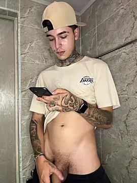 Snapshot of samm4044 chatting on November 8, 2025, 5:11 am samm4044 online show from November 8, 2025, 5:11 am